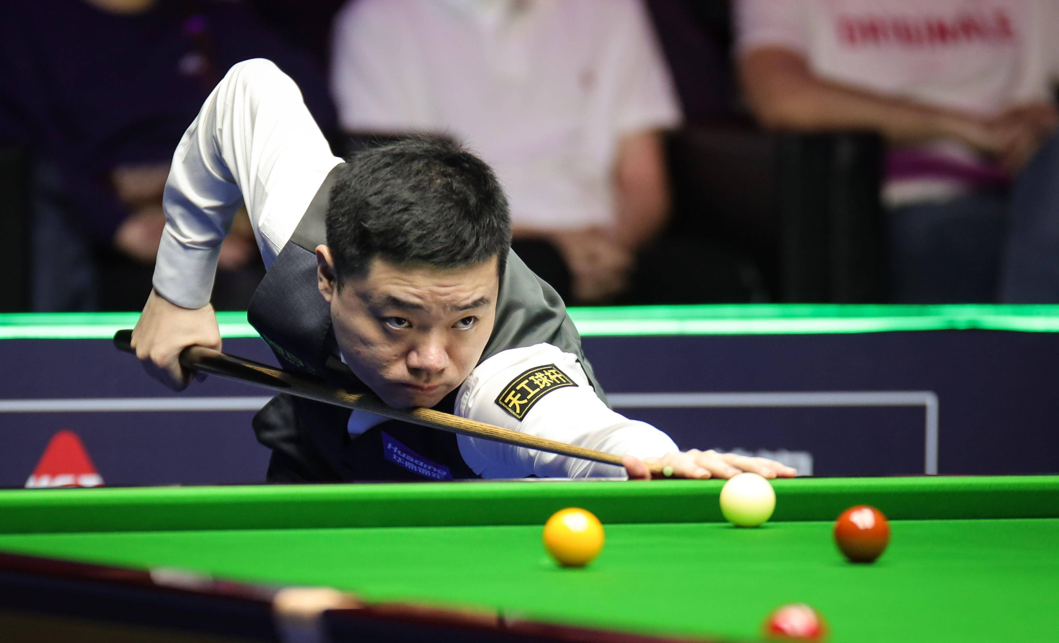 高强度的职 高强度的职